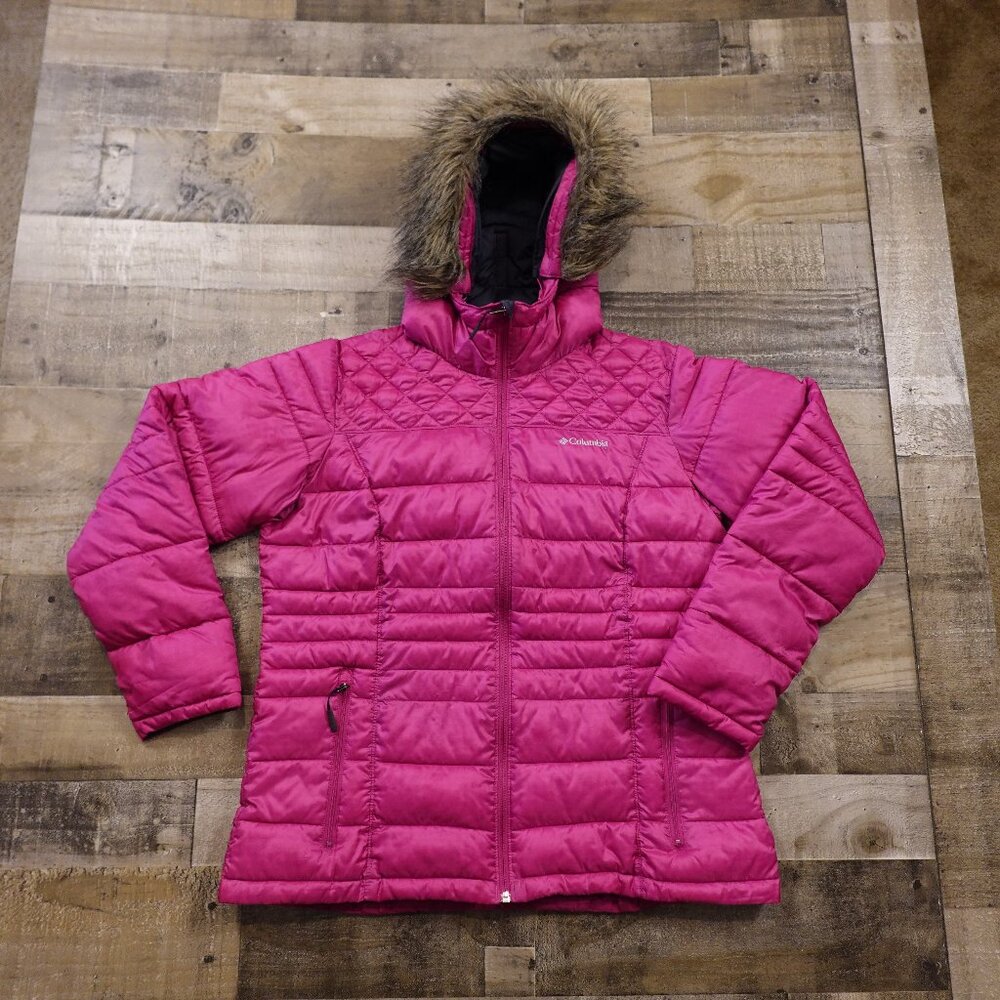 Columbia Women’s XL Pink Quilted Puffer Jacket‎ Faux Fur Hood